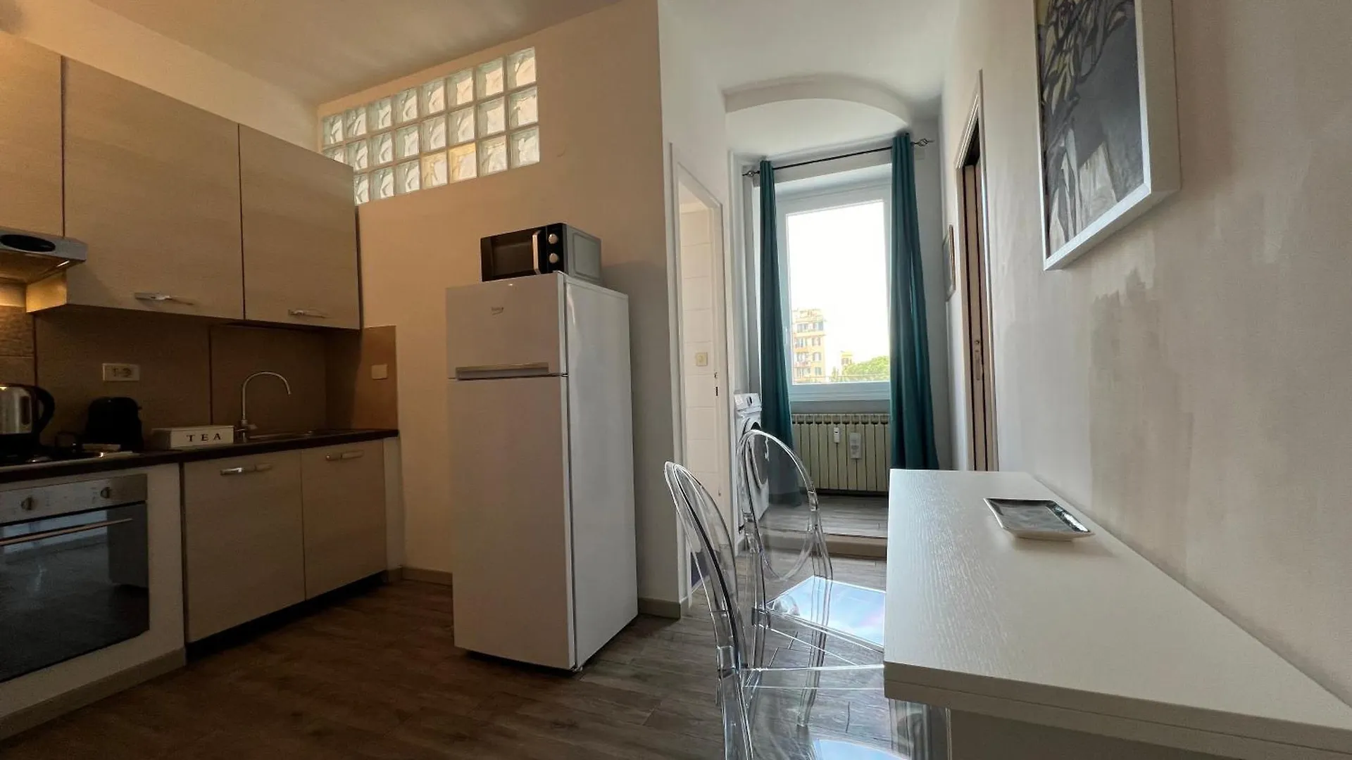 Sweet Home Acaia - San Giovanni Roma 0*,  İtalya